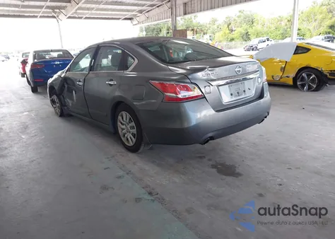 2015 Nissan Altima 2.5 S из США, поврежденный, VIN 1N4AL3AP4FC209330